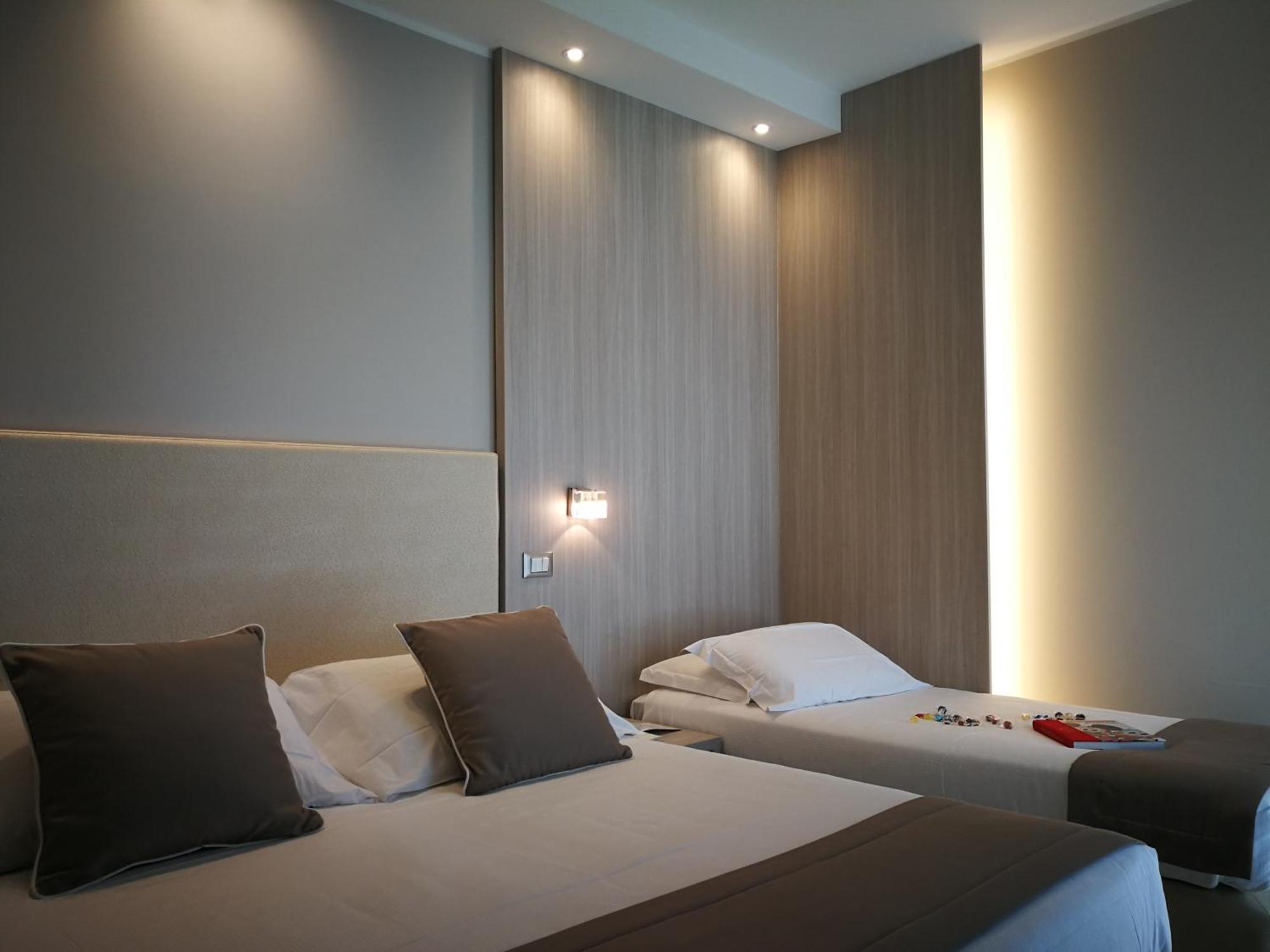 Hotel Delle Nazioni ลิโดดิเยโซโล ภายนอก รูปภาพ