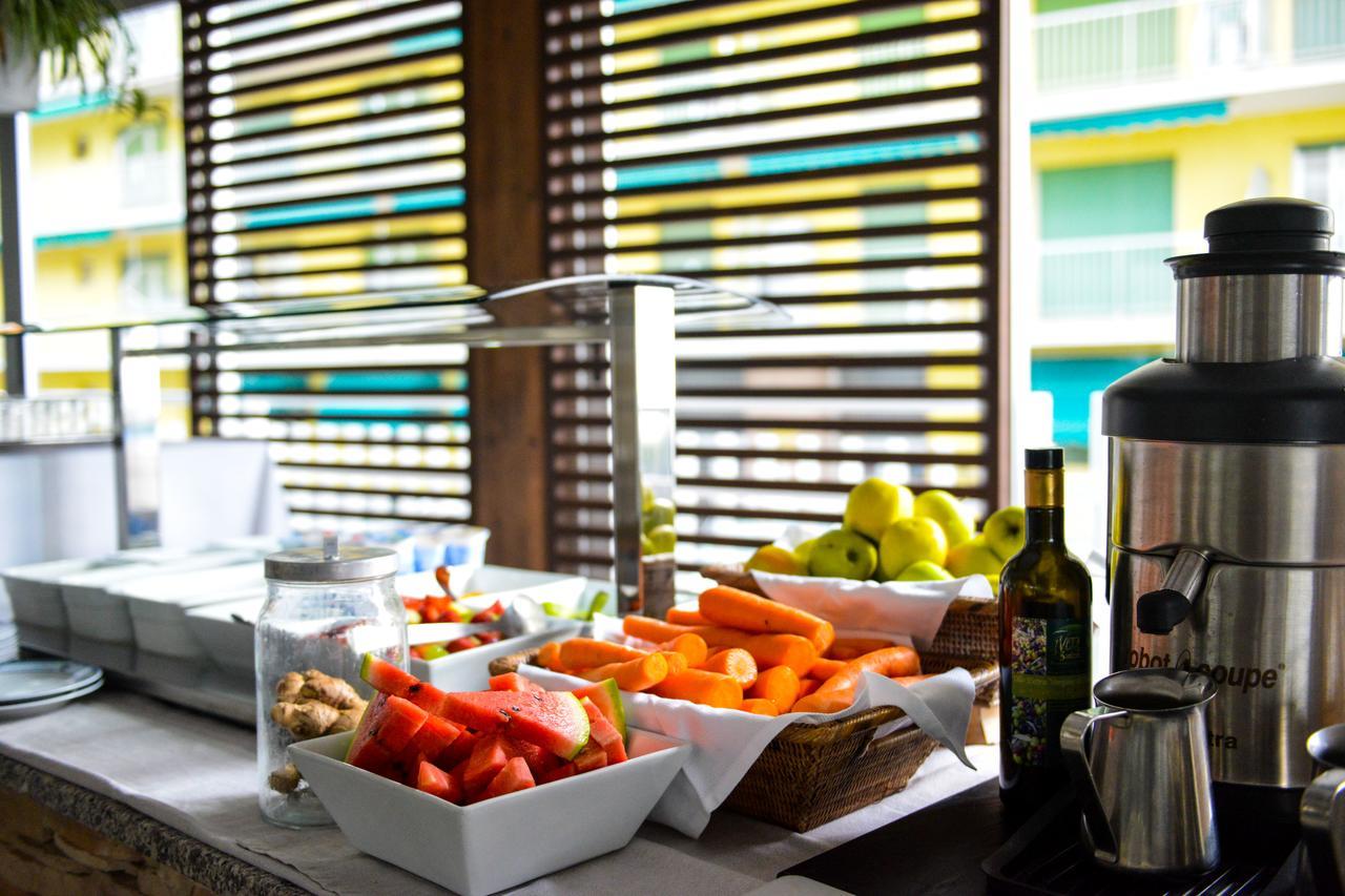 Hotel Delle Nazioni ลิโดดิเยโซโล ภายนอก รูปภาพ