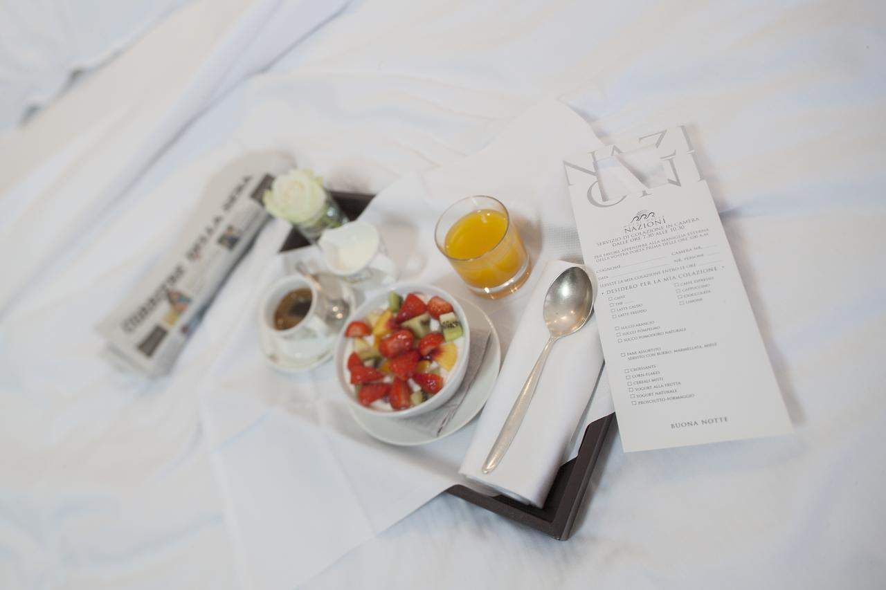 Hotel Delle Nazioni ลิโดดิเยโซโล ภายนอก รูปภาพ