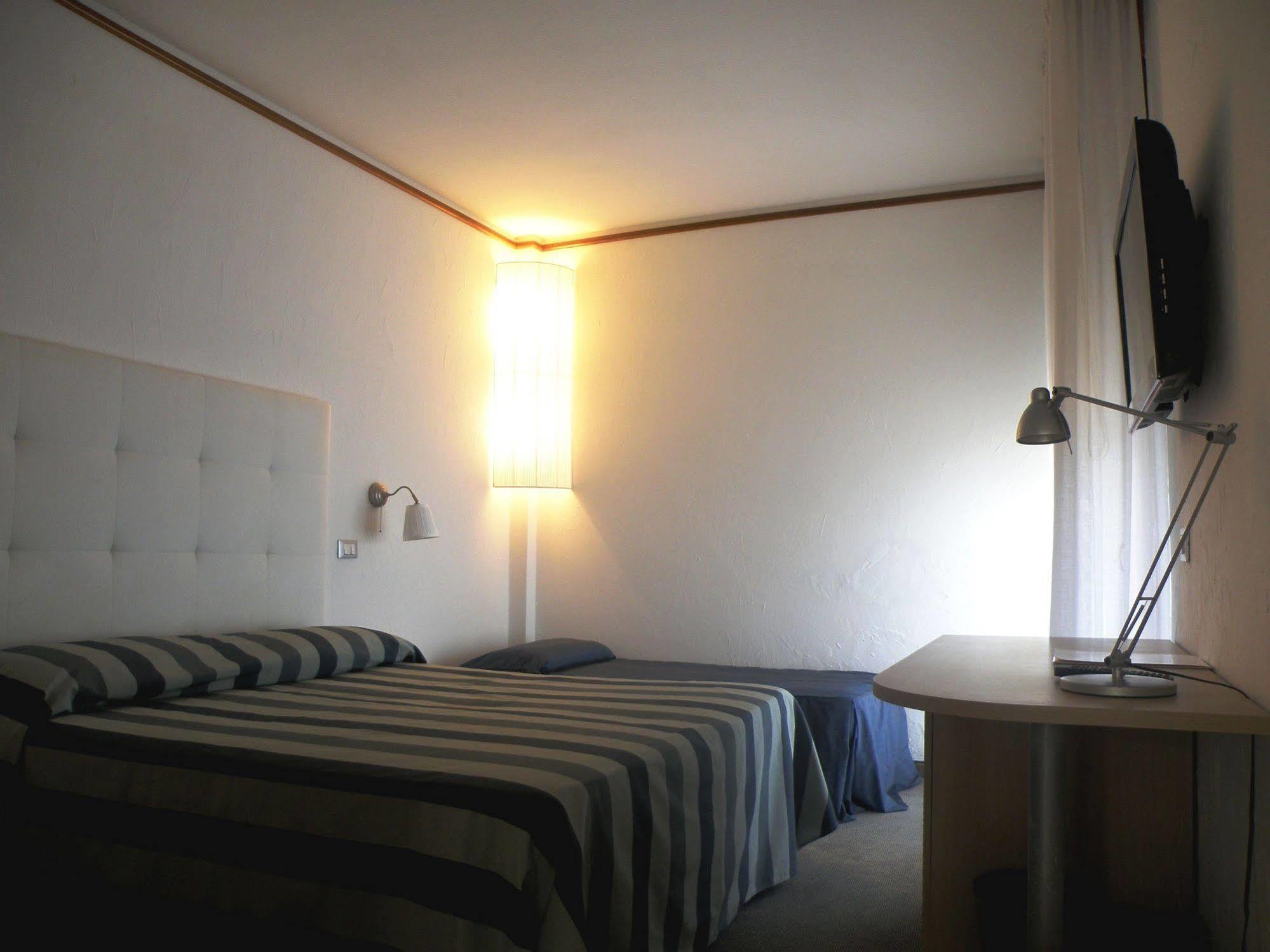 Hotel Delle Nazioni ลิโดดิเยโซโล ภายนอก รูปภาพ